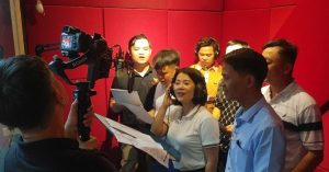 thu âm văn nghệ công ty tại phòng thu âm nhạc sĩ Xuân Nghĩa